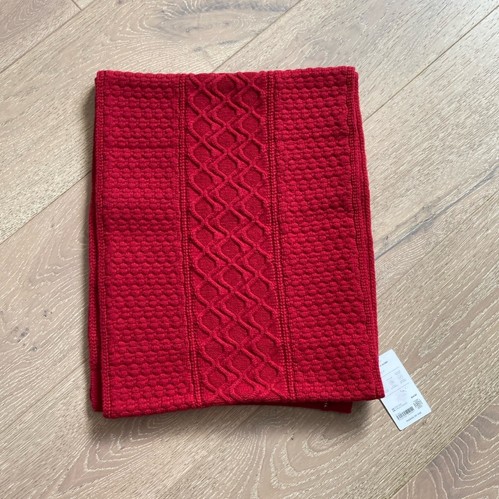 Athleta Red Textured Knit Scarf